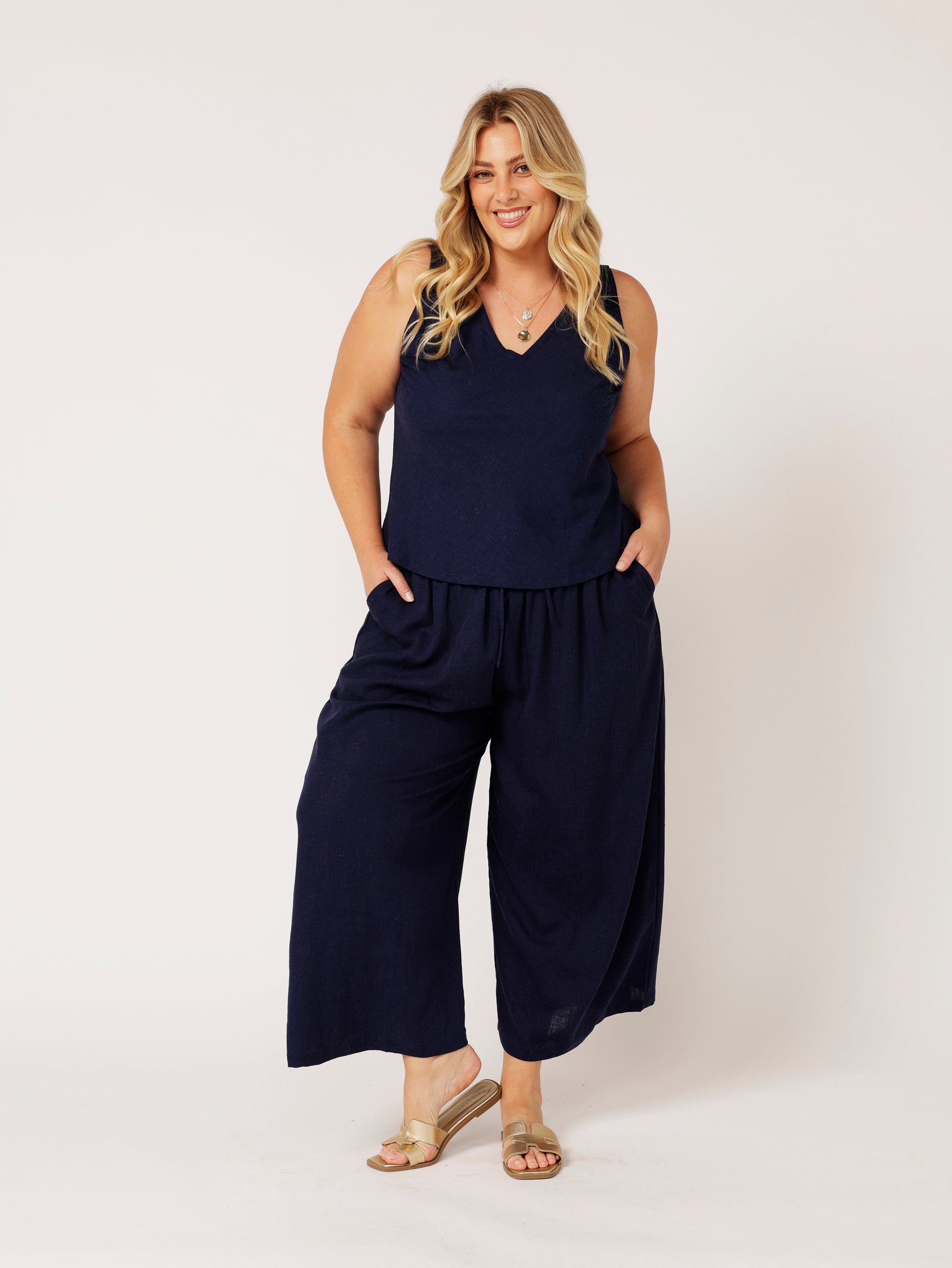 Island Pant | Navy | Linen Viscose - Saffron Road