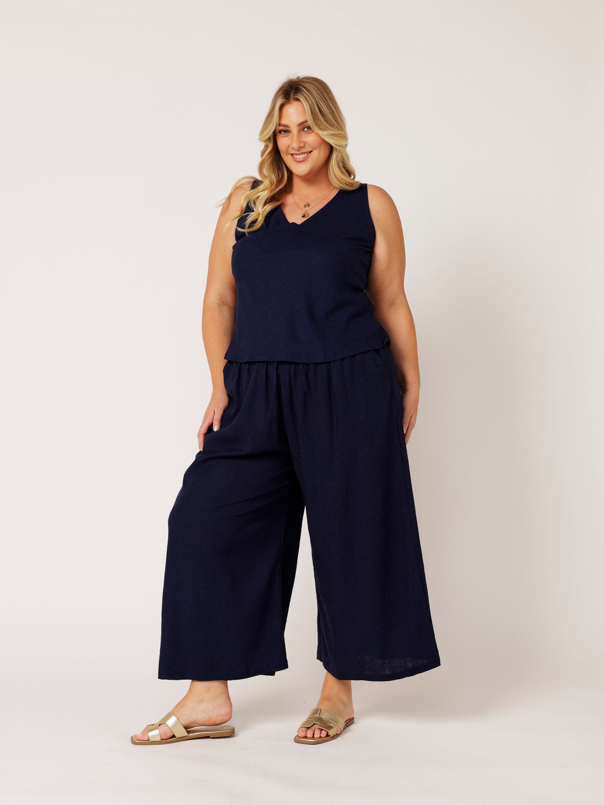 Island Pant | Navy | Linen Viscose - Saffron Road