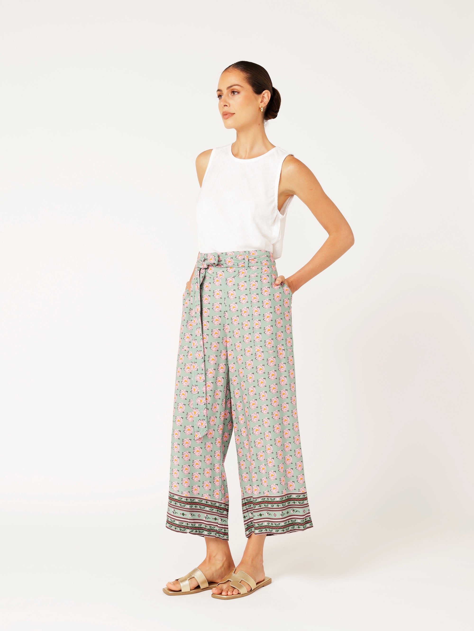 High Waisted Lounge Pant | Cropped | Sage Peony - Saffron Road